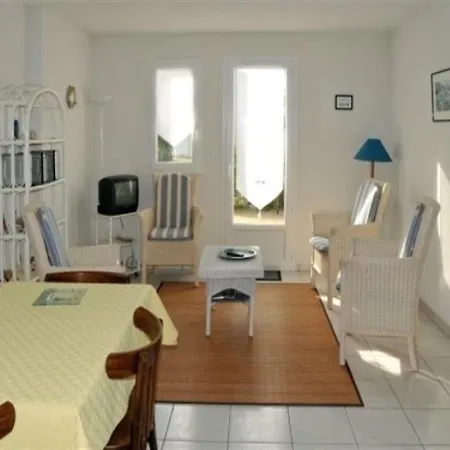 House 200m Env. Plage Et Commerces En Avec Piscine Collective Jolie Maison Avec 2 Chambres 1 Σπίτι διακοπών
